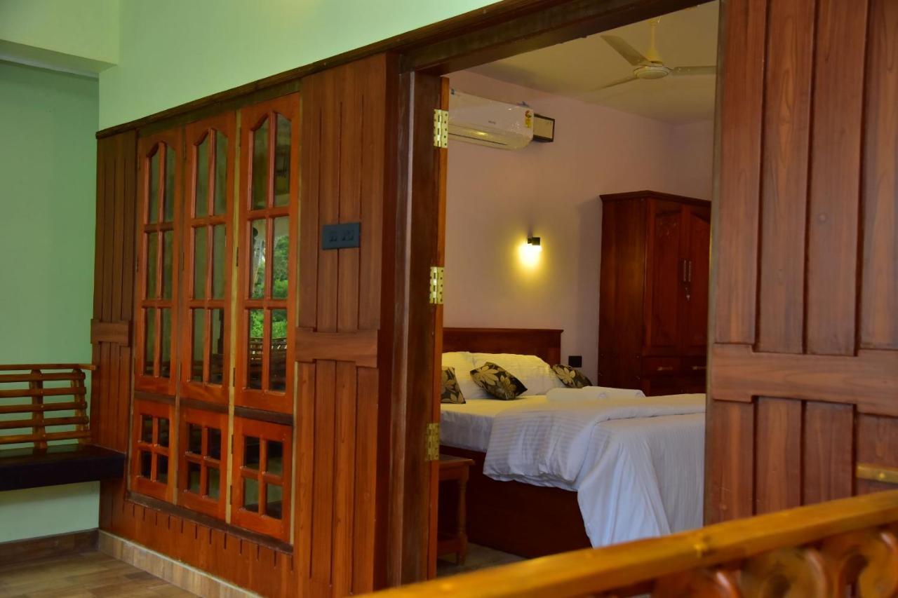 Royal Kazbay Beach Resort Varkala Extérieur photo